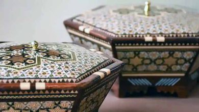 خاتم کاری روی چوب