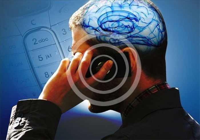 تاثیر امواج موبایل و اینترنت روی مغز و بدن
